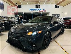 تۆیۆتا کامری